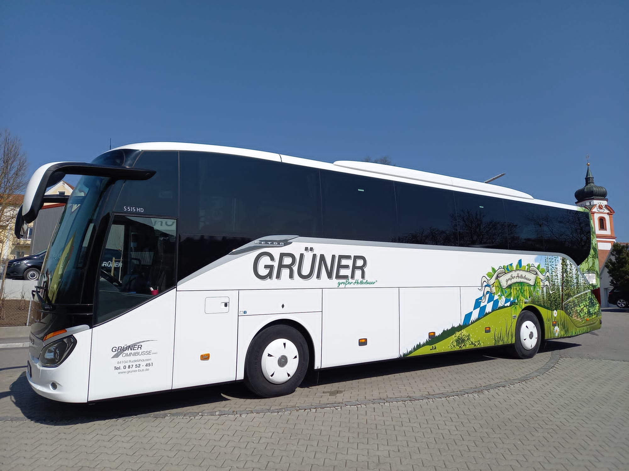 Großer Holledauer Reisebus von Grüner Omnibusse